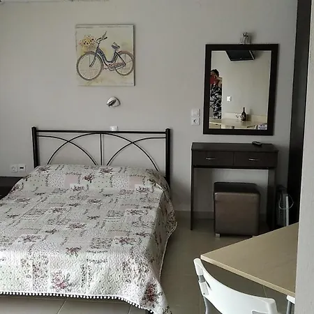 Angie's Summertime * Nea Vrasna