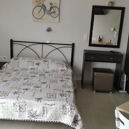 Angie's Summertime Apartman *