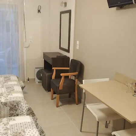 Angie's Summertime Apartment