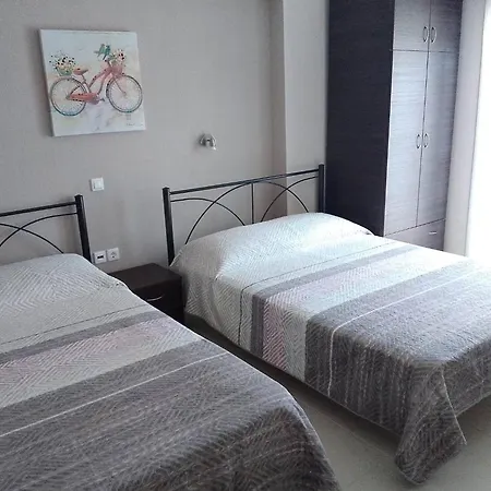 Angie's Summertime Apartment