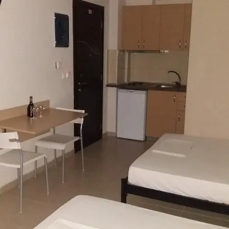 Angie's Summertime Apartment